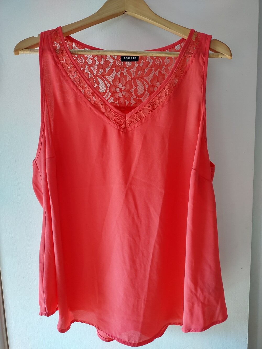 Torrid Coral Pink Sleeveless Lace V Neck Blouse Top Size 0 L Romantic Y2K